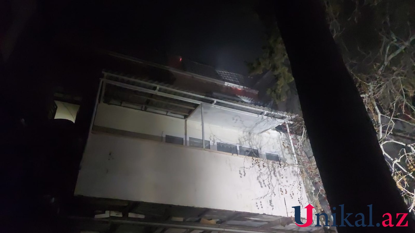 Gəncədə yaşayış binasındakı yanğın söndürüldü - FOTOLAR (YENİLƏNİB)